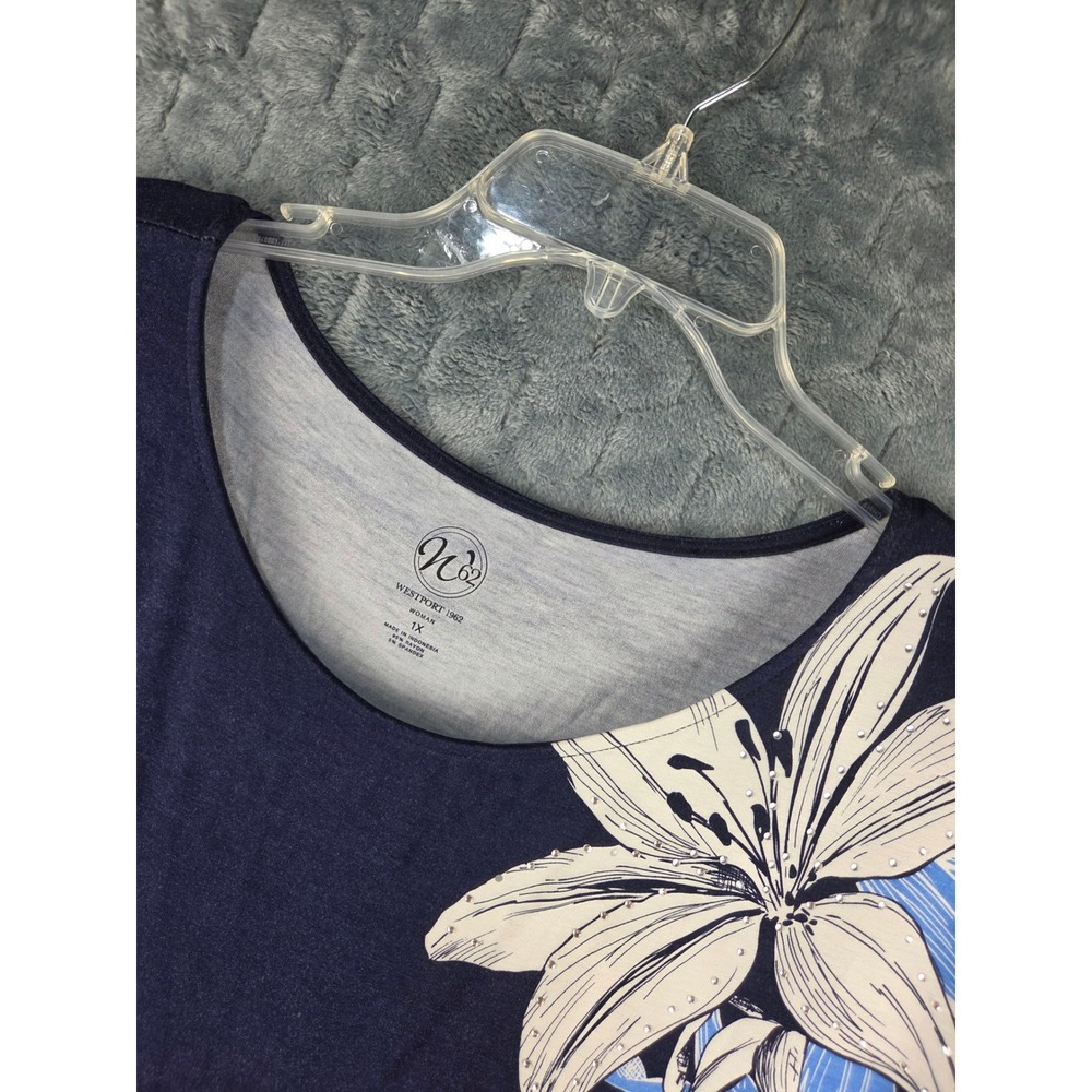 Westport 1962 Womens 1X Navy Blue Floral Lily Rhinestone Scoop Neck Top RN 63264